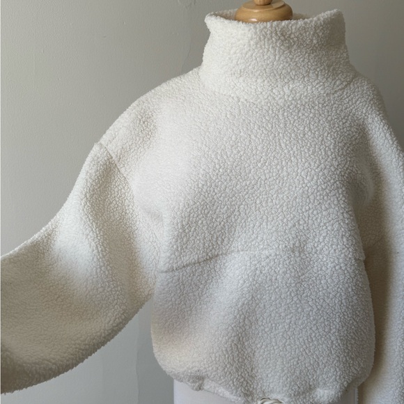 Old Navy Sherpa Cropped Pullover | Drawstring Hem | Cozy Fleece | Size S - Picture 4 of 10